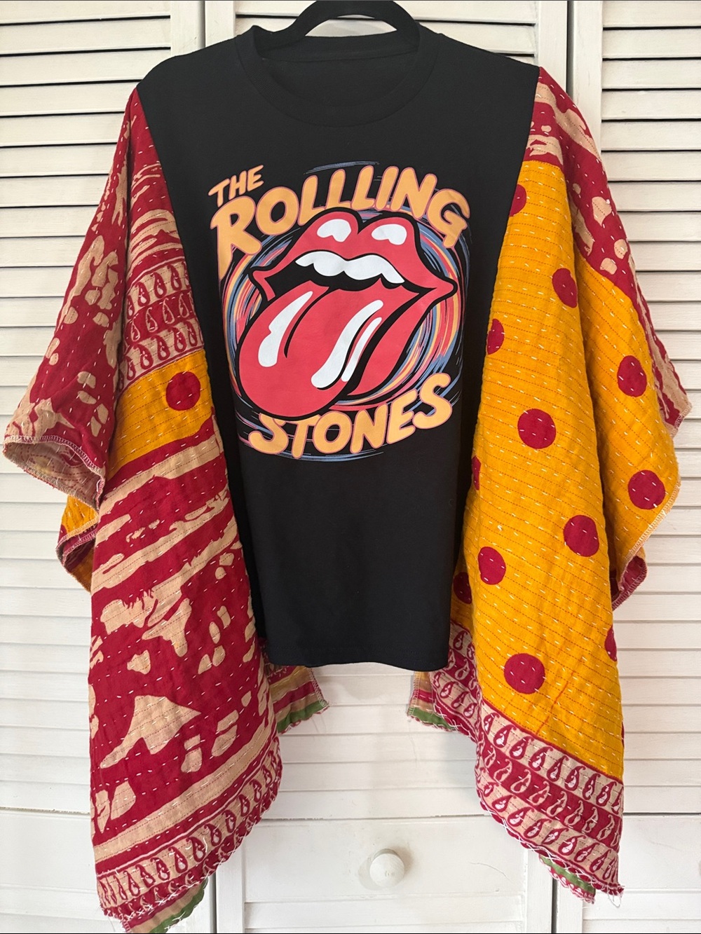 The Rolling Stones Upcycle poncho free size fits up to 3x - Picture 2 of 3